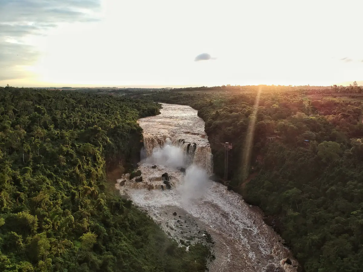 Taita Lodge, Puerto Casado: Fotos und Kontakt
