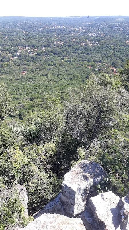 Acceso 1 al sendero del Cerro Cristo Rey