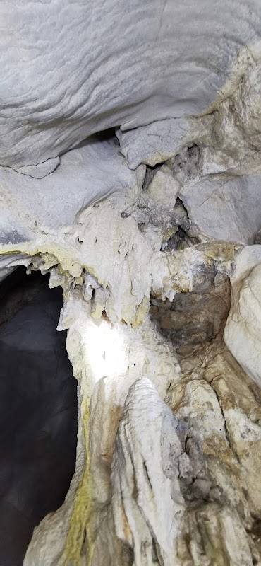 Area Protegida - Cerro Tres Cerros, Cavernas 14 de Julio y Santa Caverna