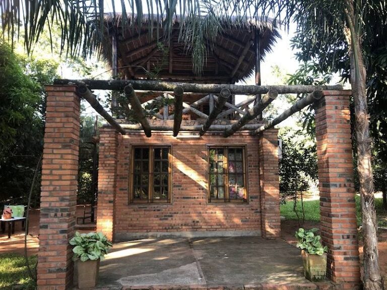 Cabaña Mburuvicha Róga