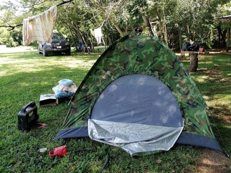 CAMPING FAMILIAR