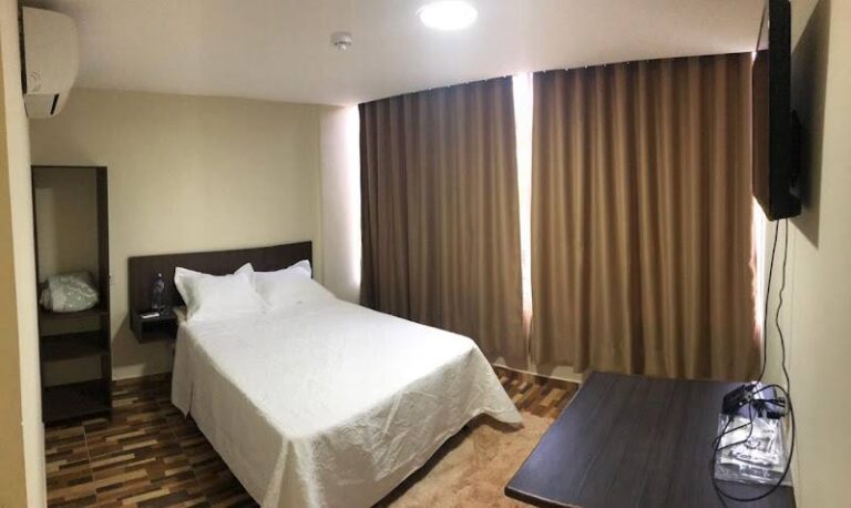 Central Park Hotel