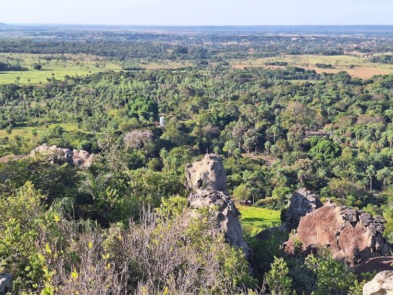 Cerro Yvytu Silla Zona de Camping, Tivatî