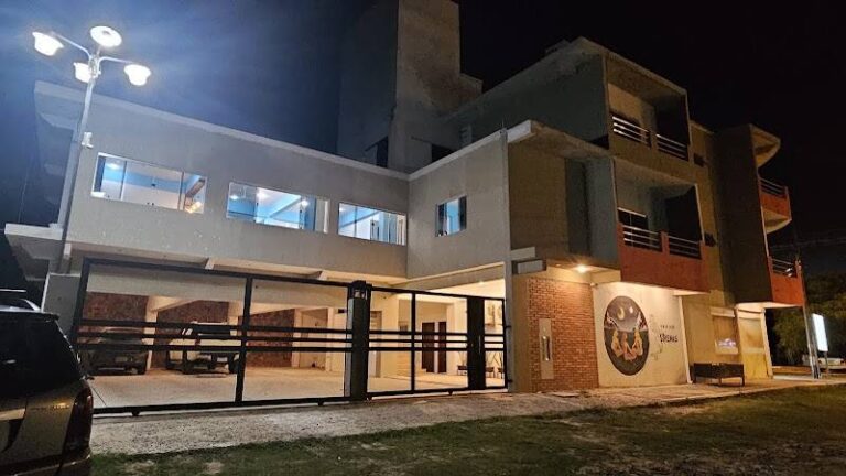 Edificio Sirenas del Paraná - hospedaje