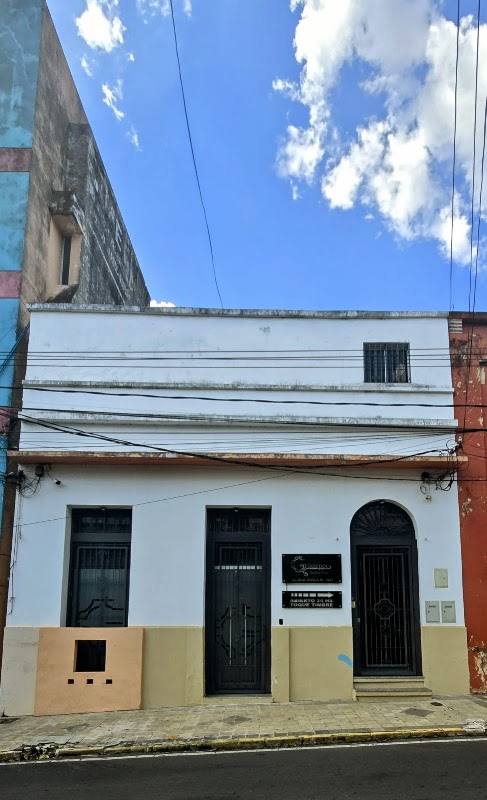 Giuseppe Hostal & Suites