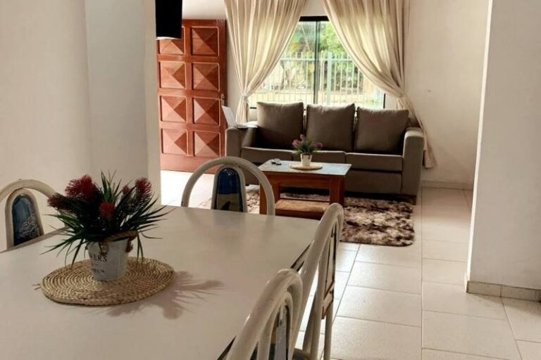 Hospedaje Beta House
