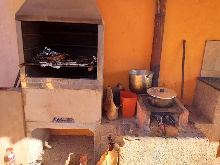 HOSPEDAJE EL REFUGIO DEL TEJÚ