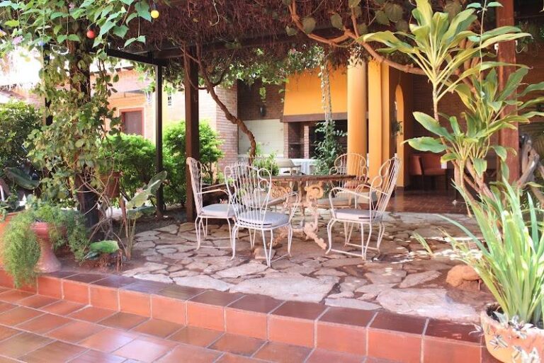 Hostal Paradiso