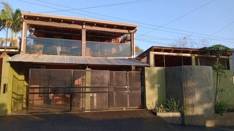 Hostel Los Olivos Iguazú