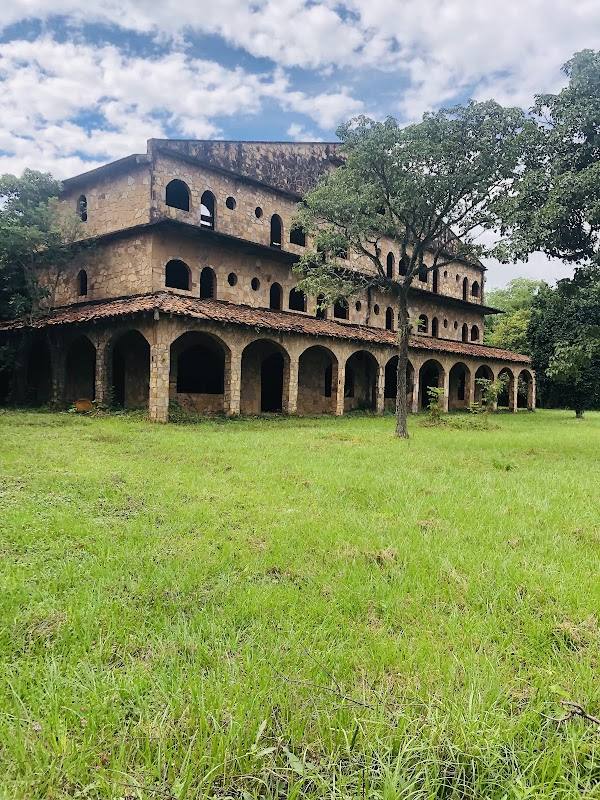 Hotel Abandonado Eusebio Ayala