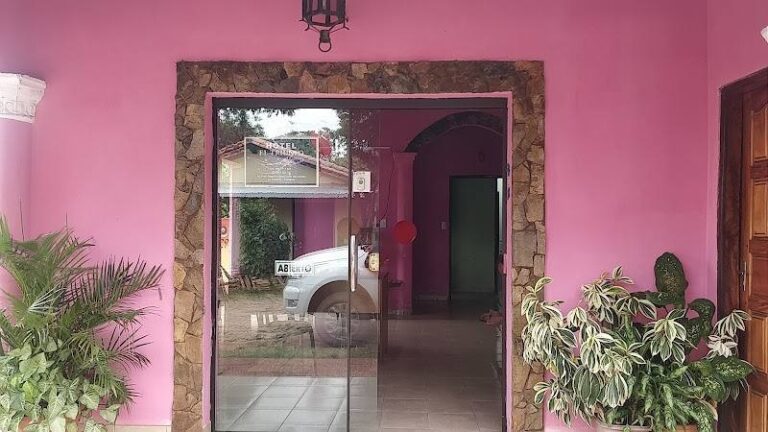 HOTEL El Triunfo