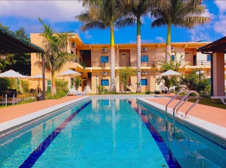 HOTEL LOS AYRES