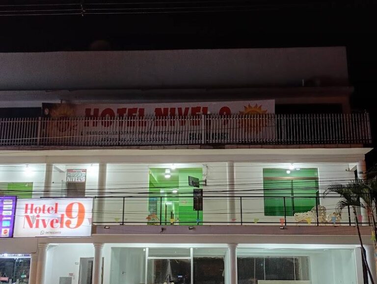 Hotel Nivel 9