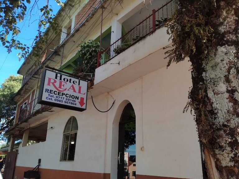 Hotel Real