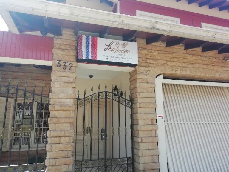 La Glorieta Hostal