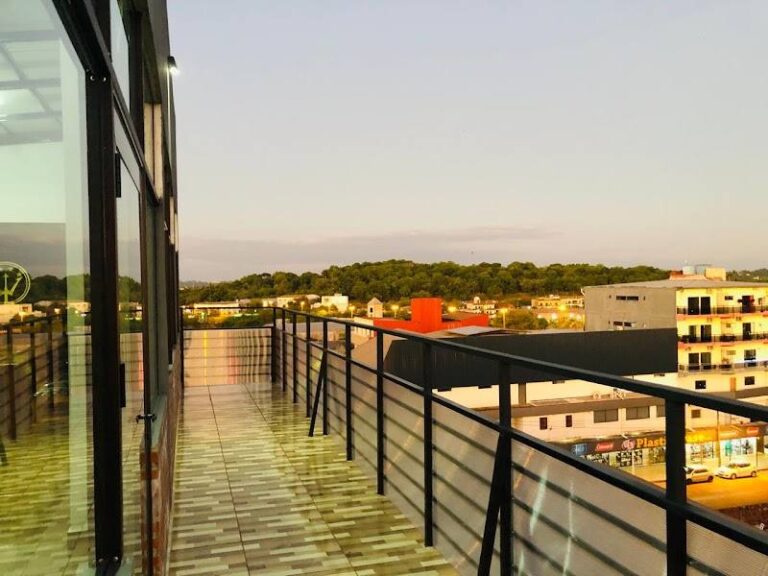 Luis Pablo Hotel