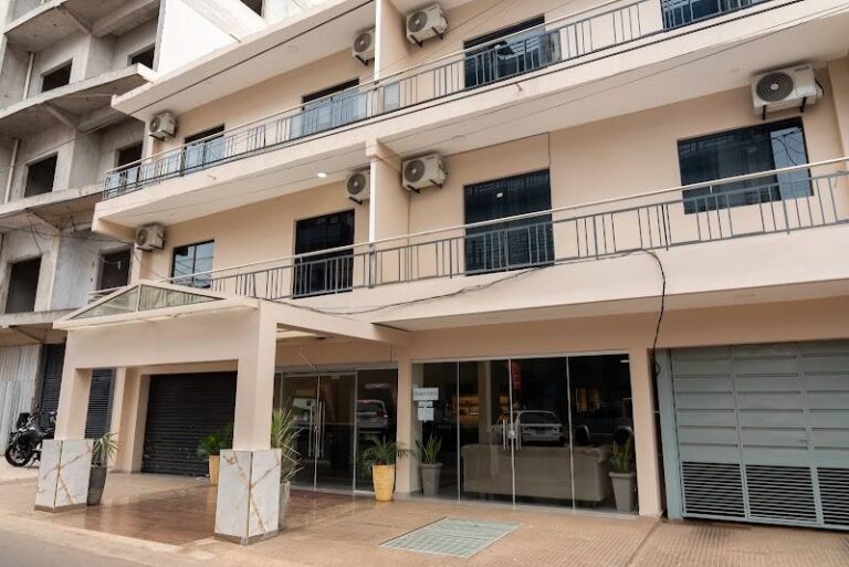New Apart Hotel