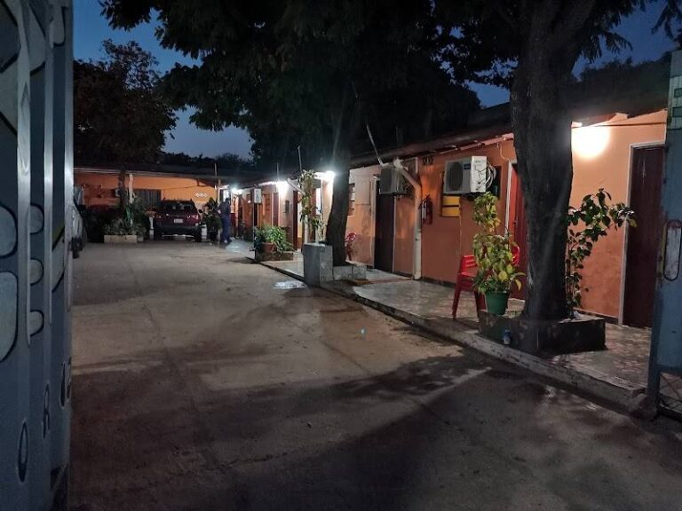 Pasteria Ruiz Cardozo S.A.- Hospedaje Géminis