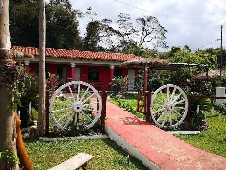Posada Turistica La Rosada