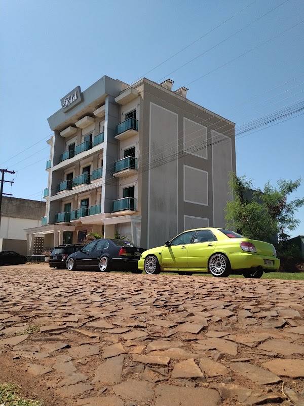 Velvau Suites Hotel